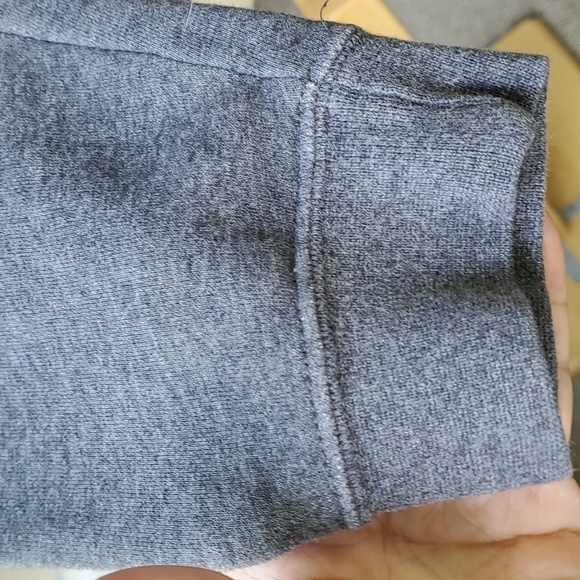 NIKE GRAY ZIPPER HOODIE. size medium.  One‎ small hole where the string c… - Picture 4 of 12